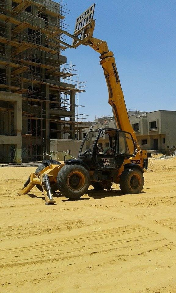 سيزر لفت مان لفت للإيجار فوركلفت جي سي بي كرينات