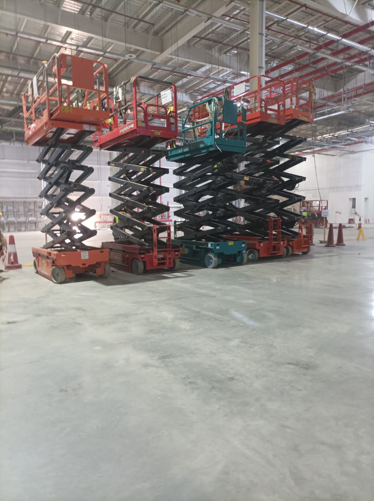 سيزر لفت مان لفت فوركلفت كرينات للأيجار في جدة