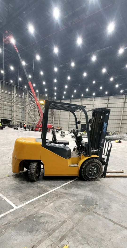 فوركلفت للإيجار رافعة شوكية للإيجار رافعة الاثقال