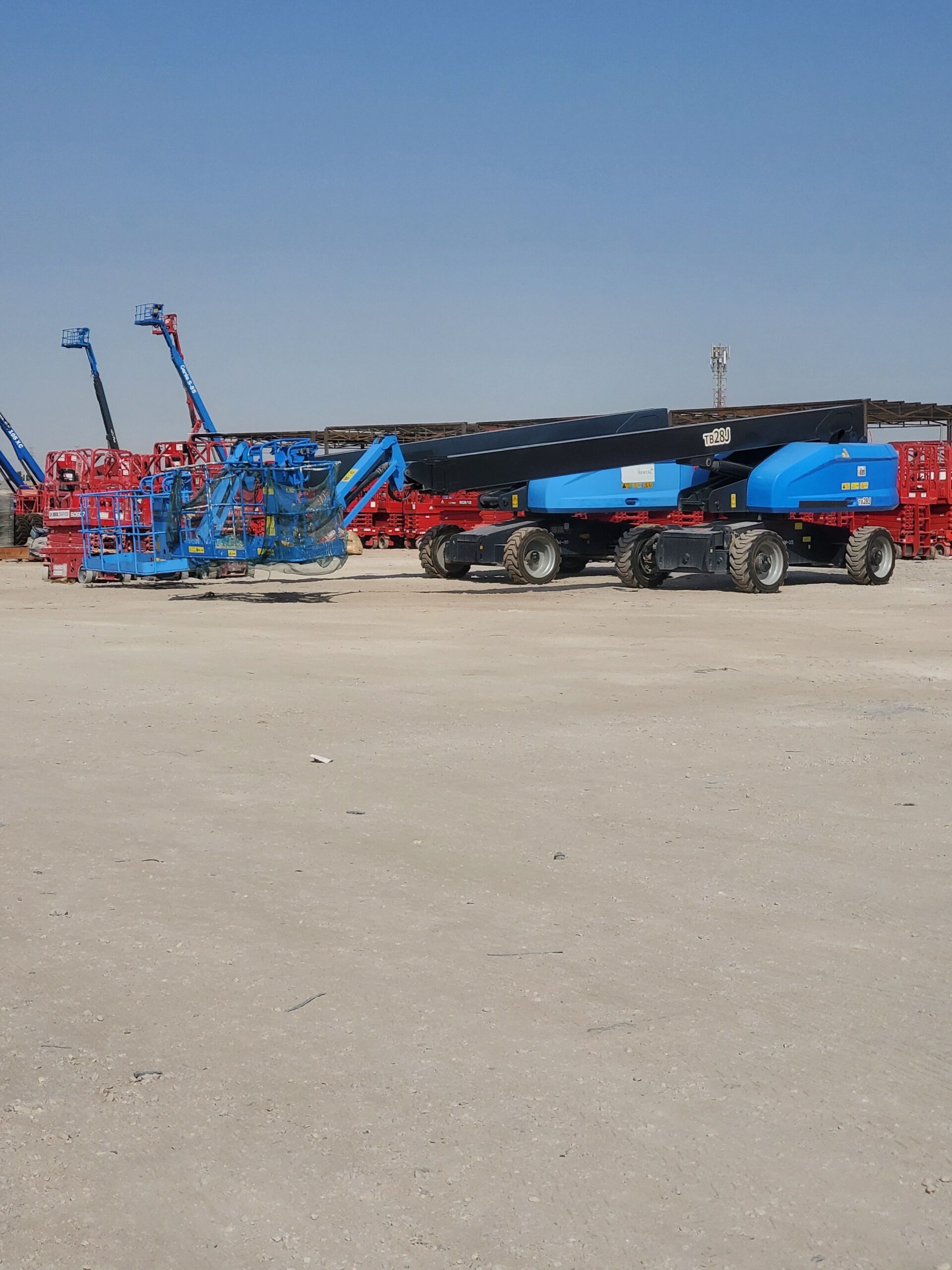 سيزرلفت للايجار scissor lifts مانلفت للايجار Manle