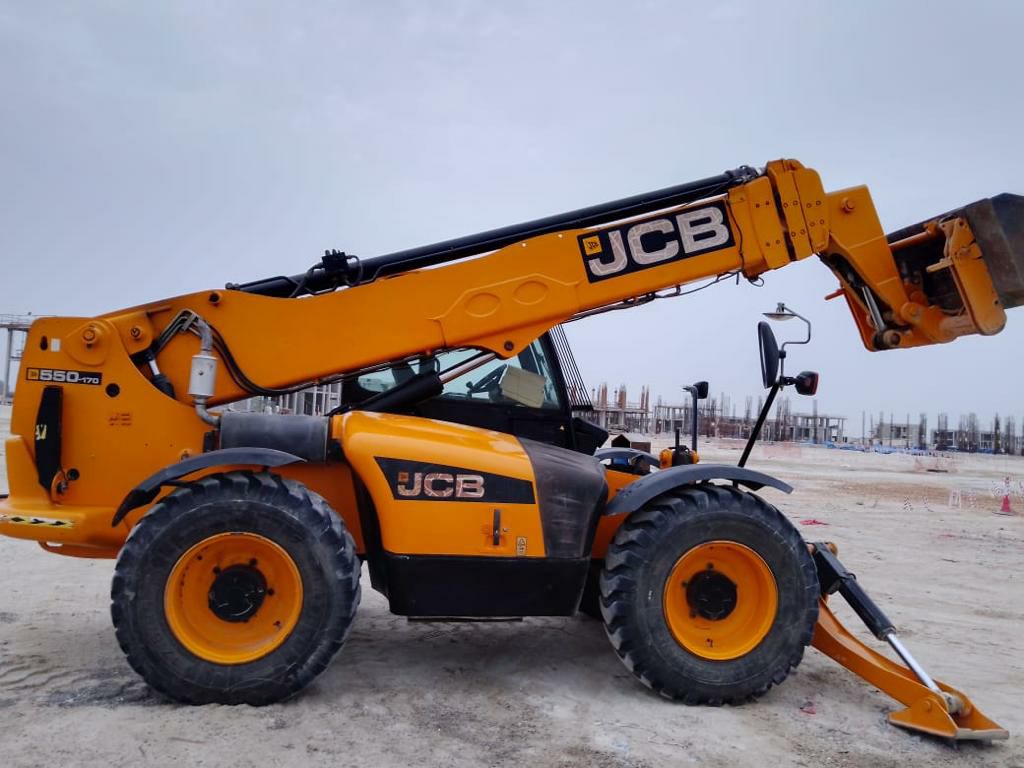 جي سي بي اللايجار عرجاء اللايجار JCB
