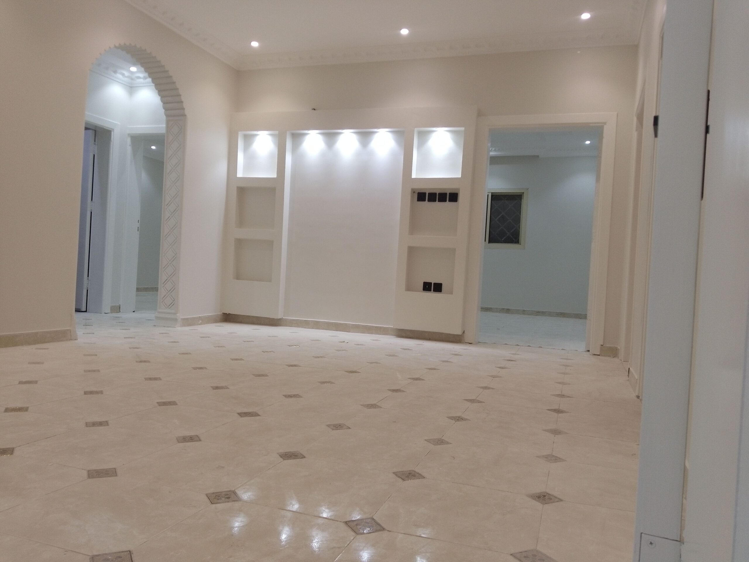معلم دهانات الطائف لجميع انواع ادهانات وديكورات053
