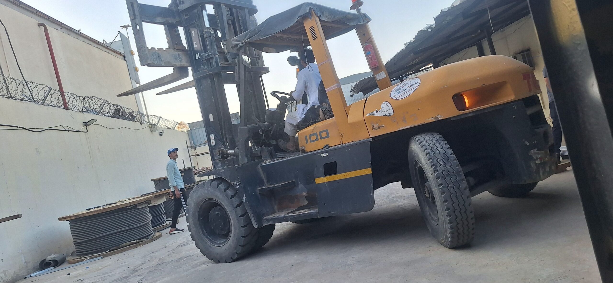 Forklift رافعه شوكيه فوركلفت للايجار