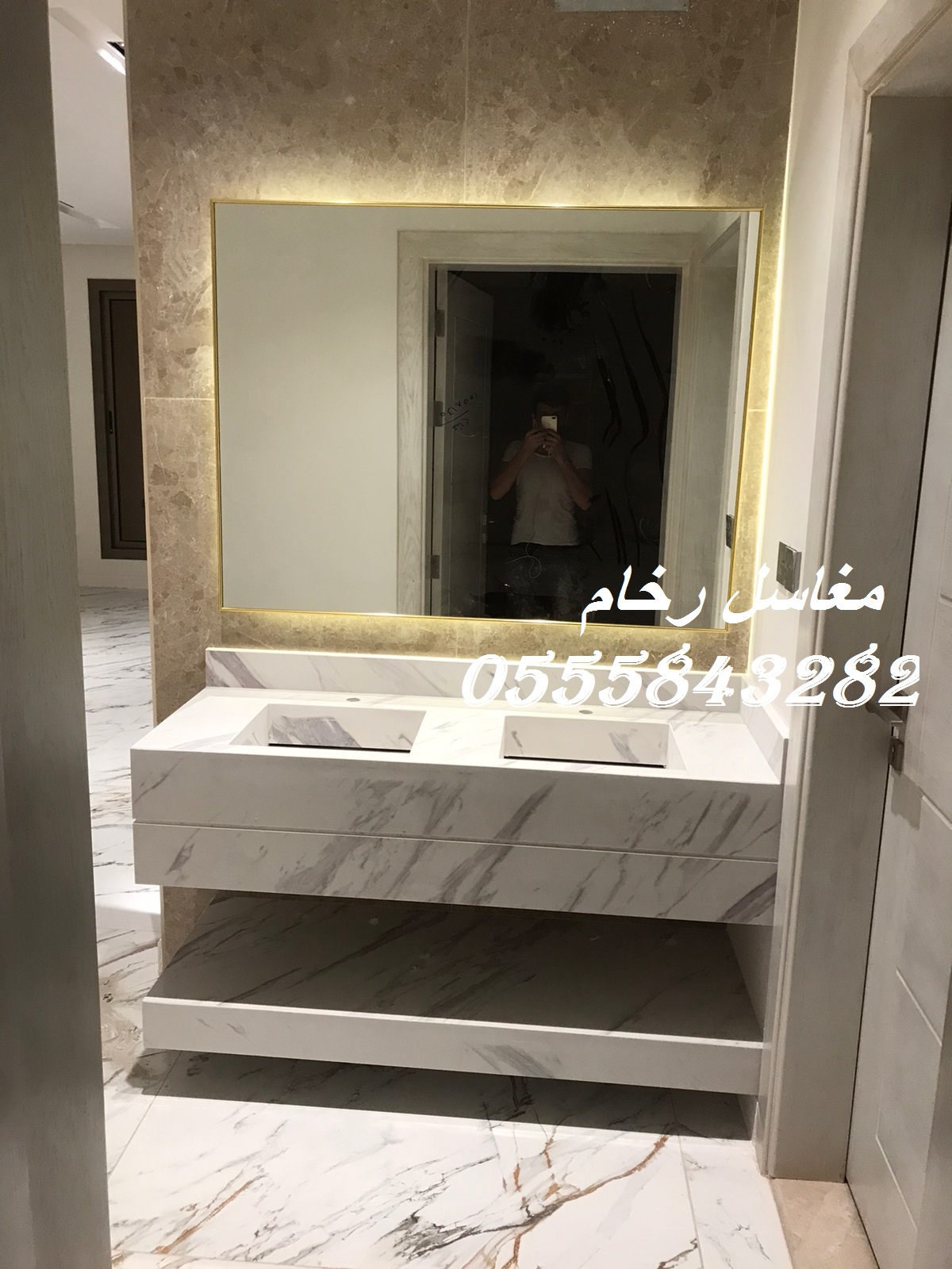 مغاسل رخام أبيض ورمادي – تفصيل فوري