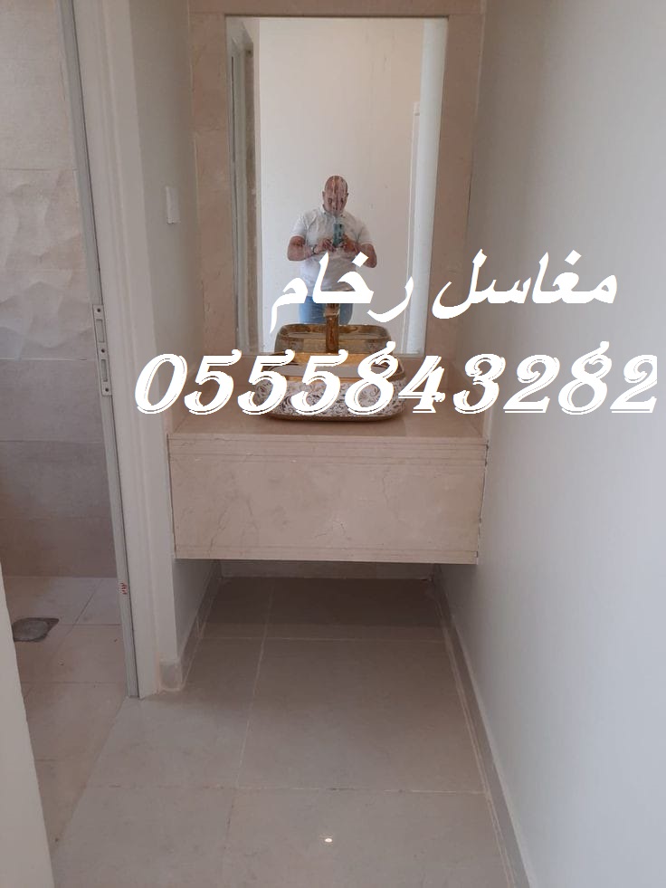مغاسل رخام أبيض ورمادي – تفصيل فوري