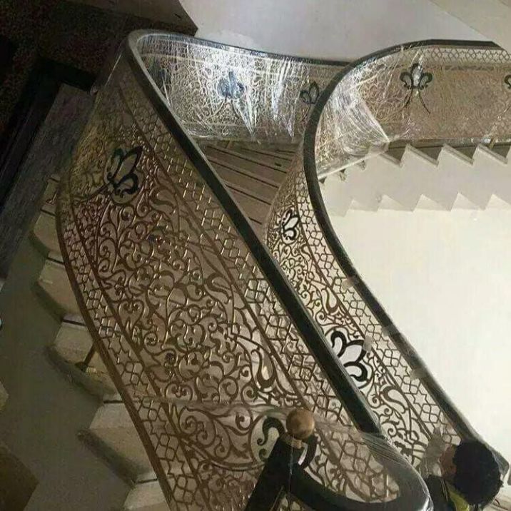 مظلات سيارات حديد وقماش PVC