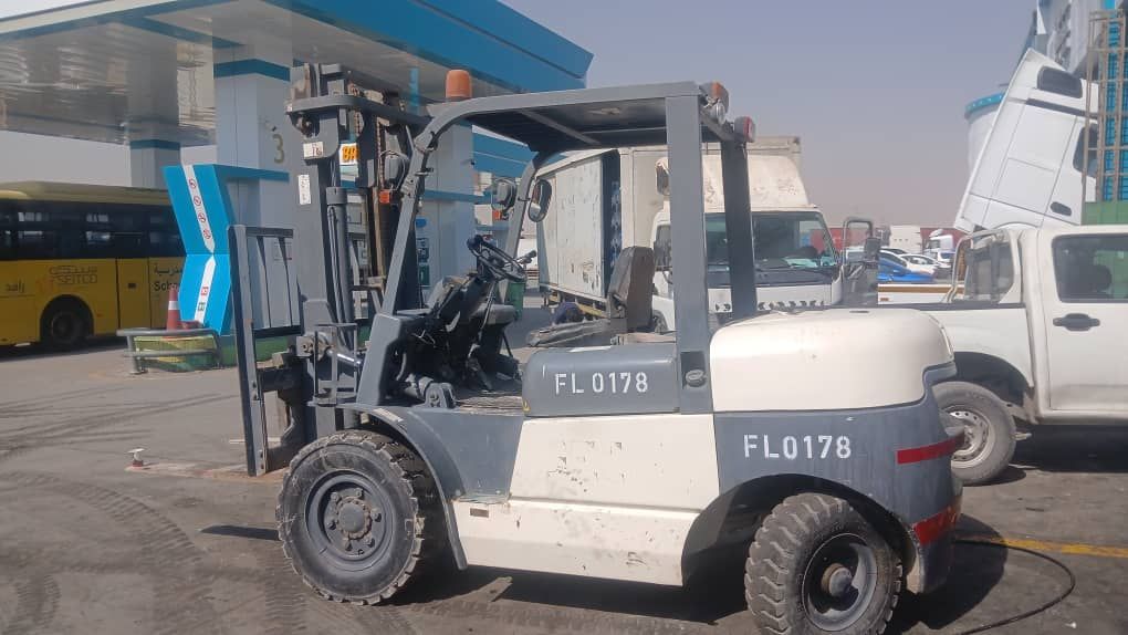معدات ثقيلة للياجر
