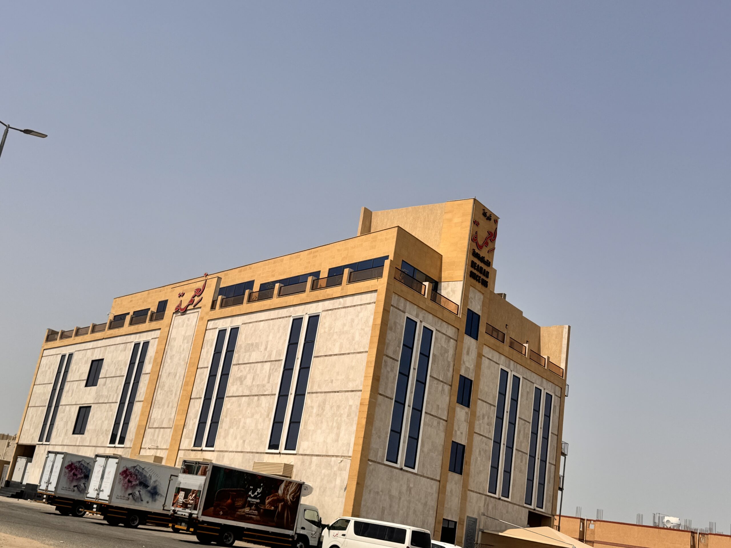 معلم حجر و رحام تريد و تركيب ج 0568763530
