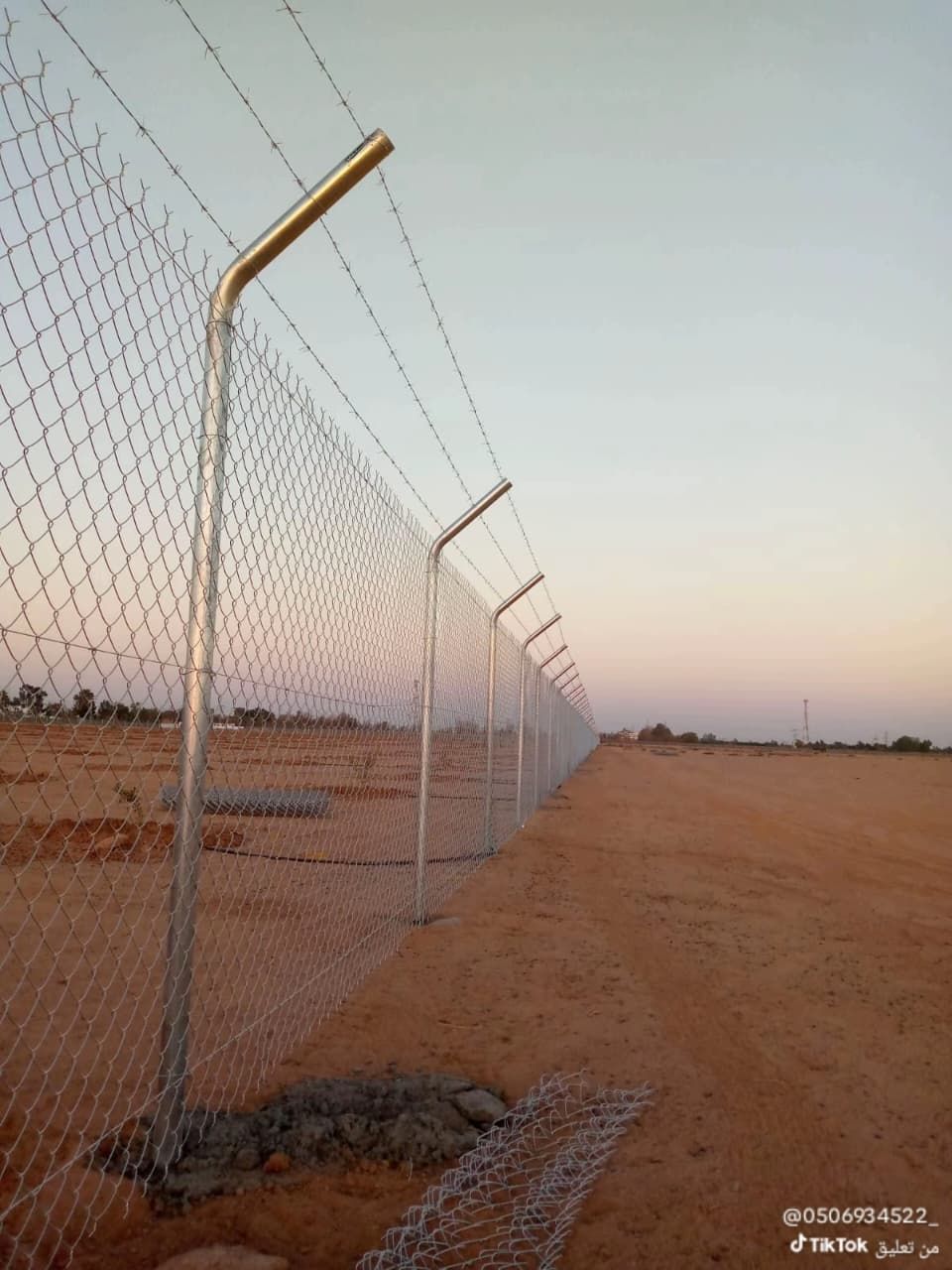 مقاول شبوك ومظلات وهناجر