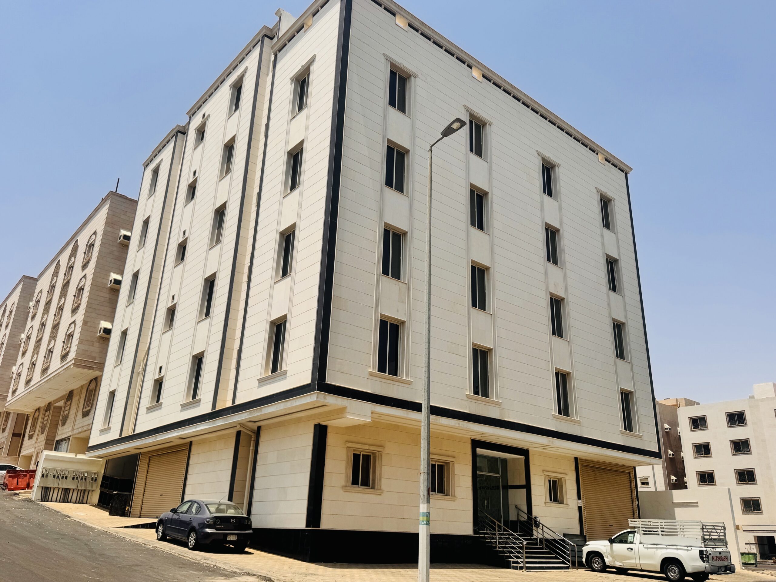 معلم حجر و رحام تريد و تركيب ج 0568763530