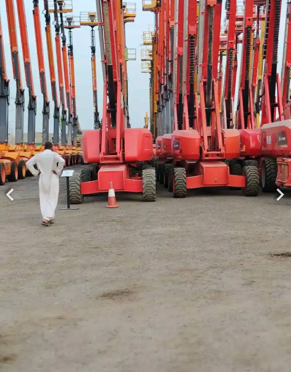 كرينات بجميع الاحجام للإيجار في الدمام مان لفت سيز