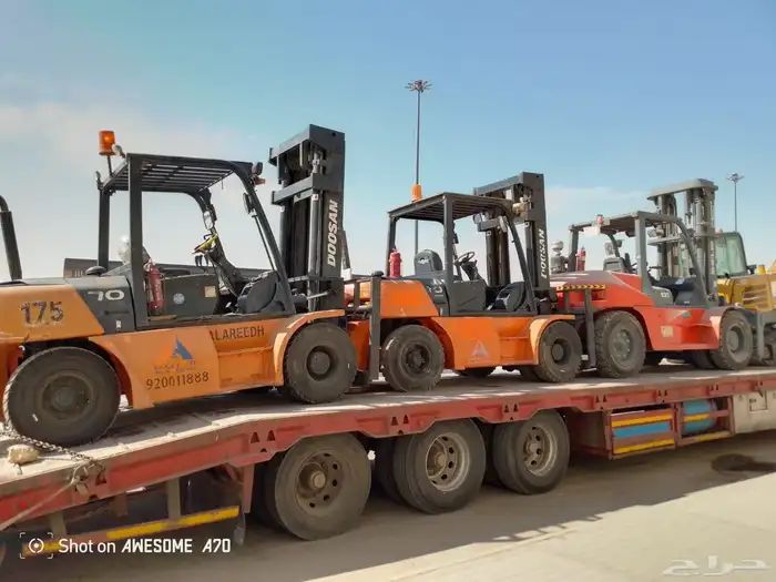رافعات شوكية فوركلفت للايجار جميع الاحجام
