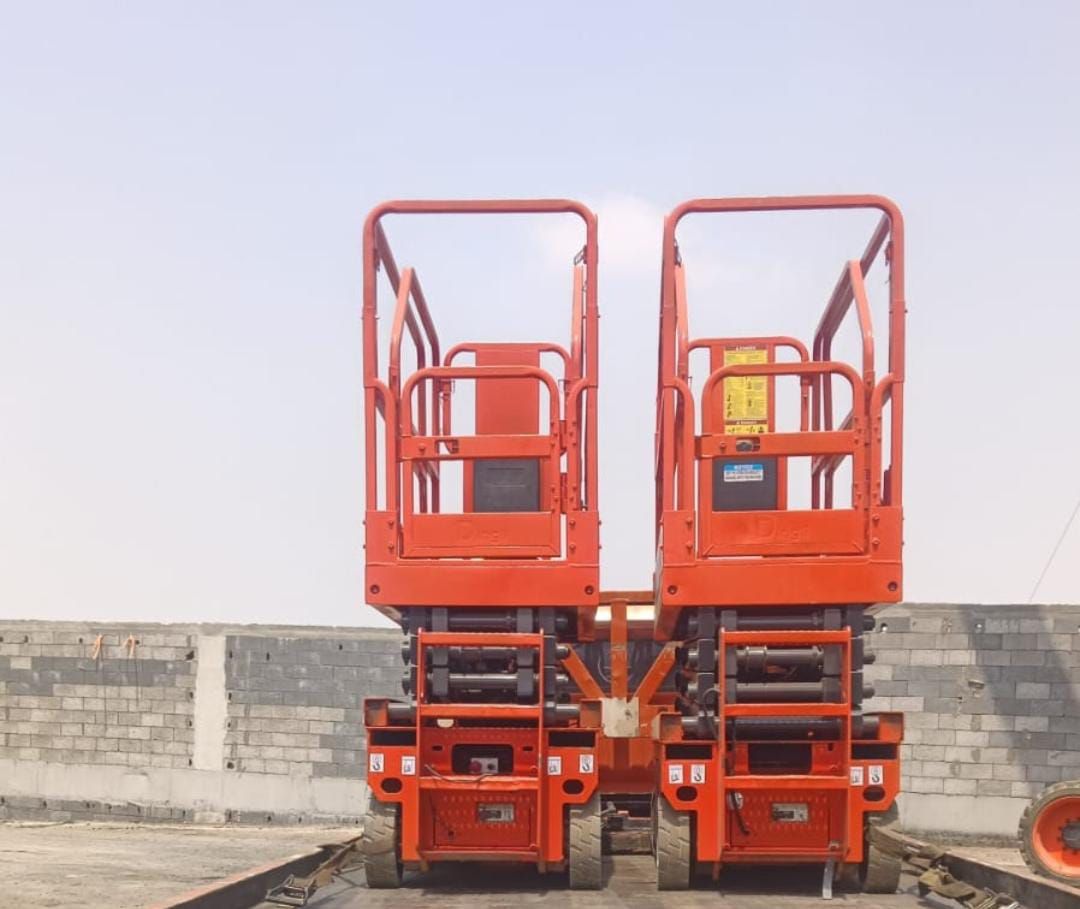 Scissors lifts for rental in Dammam