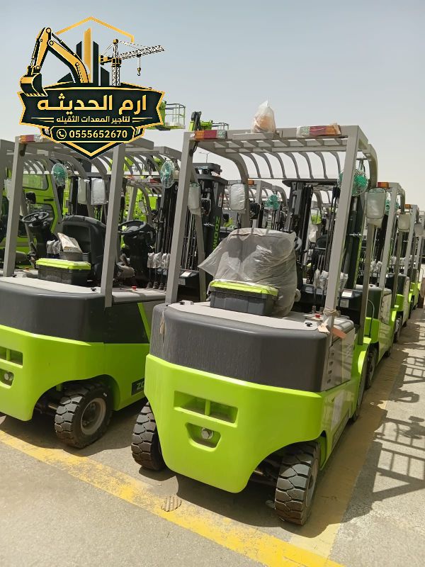 ايجار فوركلفت للإيجار | رافعات شوكية للإيجار | تأج