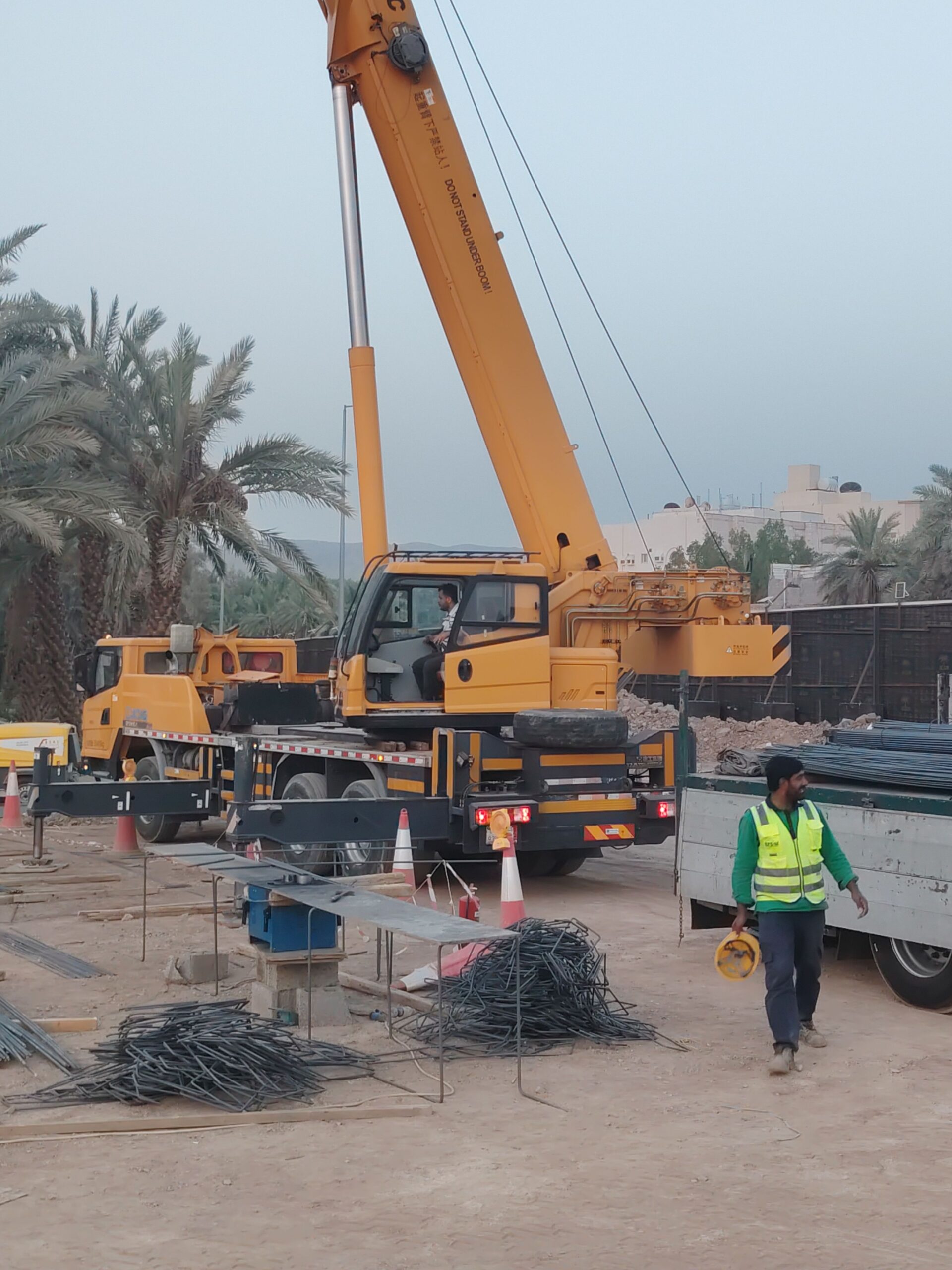 سيزرات مان لفت رافعات شوكية للايجار