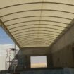 مظلات وسواتر