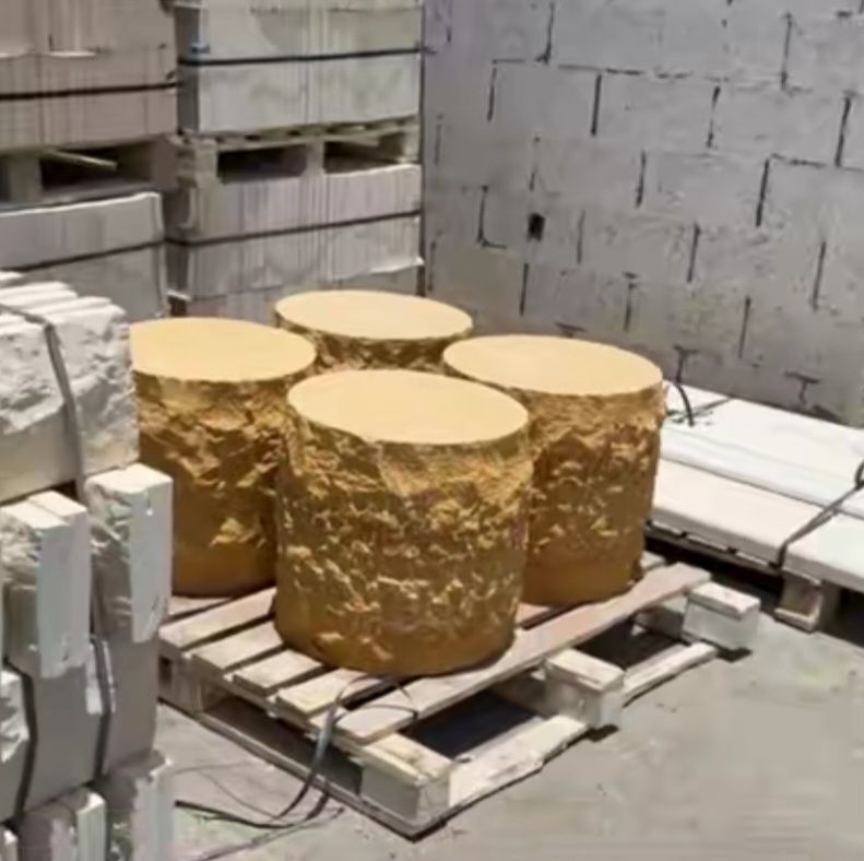 طاولات وكراسي