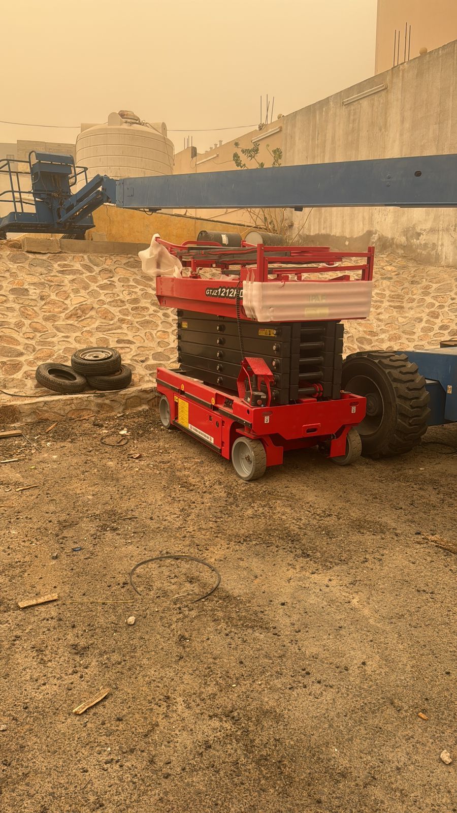 تاجير سيزرلفت(سيزر لفت) كهرباء وديزل في جده
