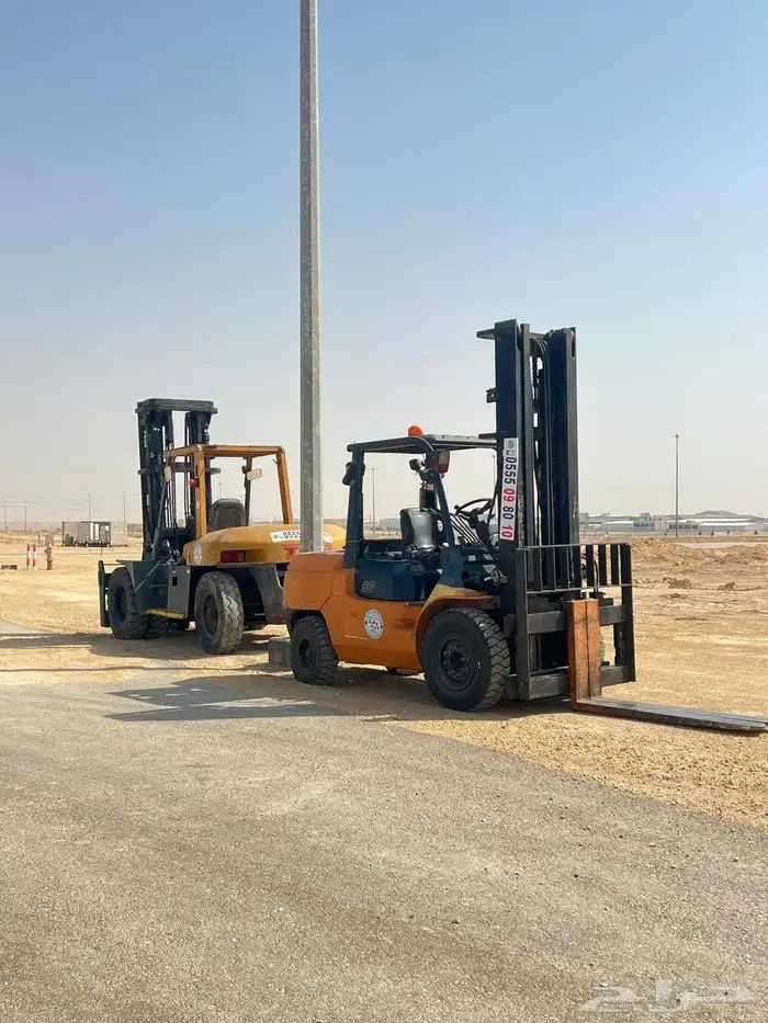 رافعات شوكية للإيجار كرينات للايجار الدمام الرياض