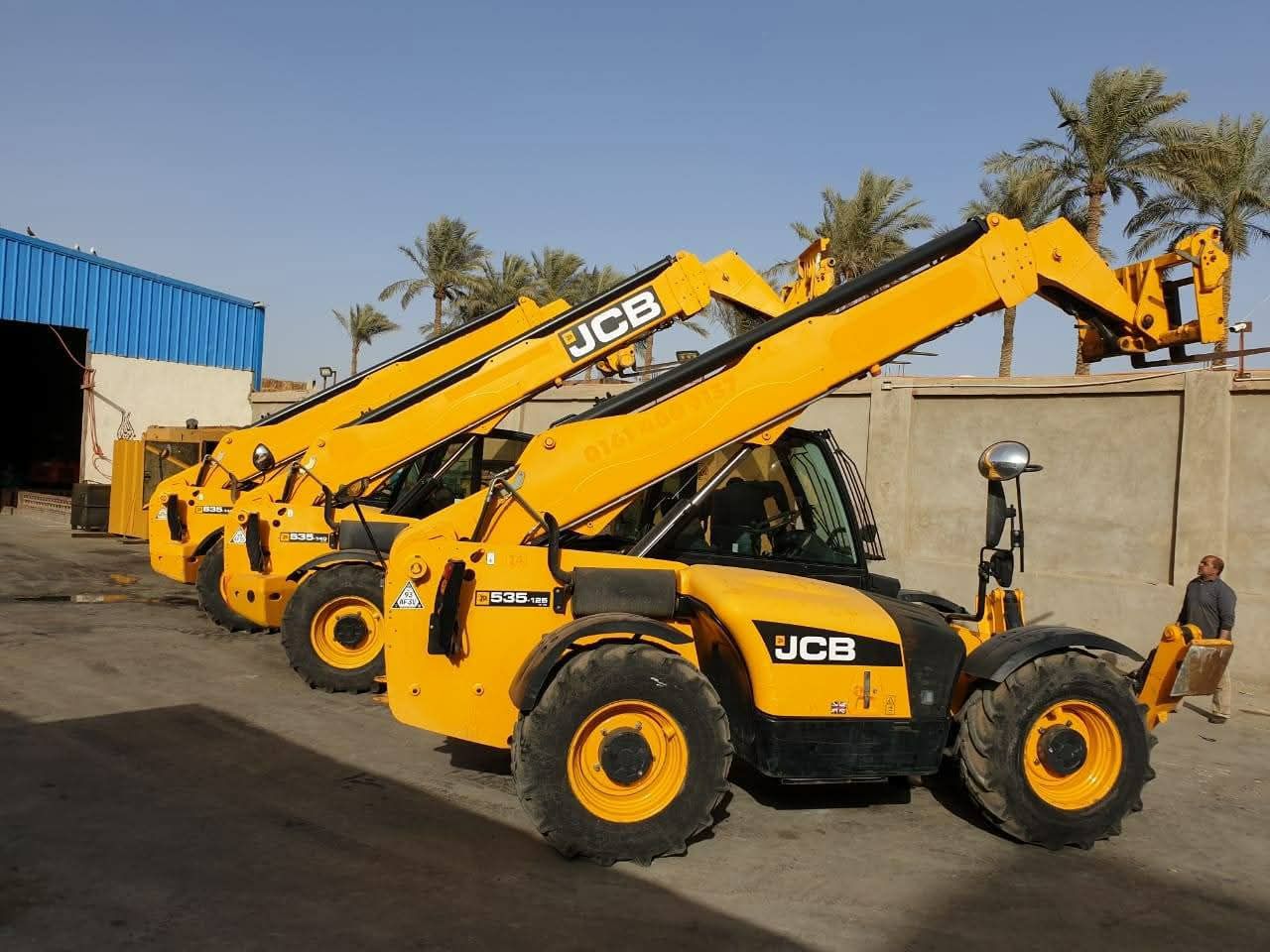 جي سي بي تليهندر للإيجار الدمام الرياض جدة