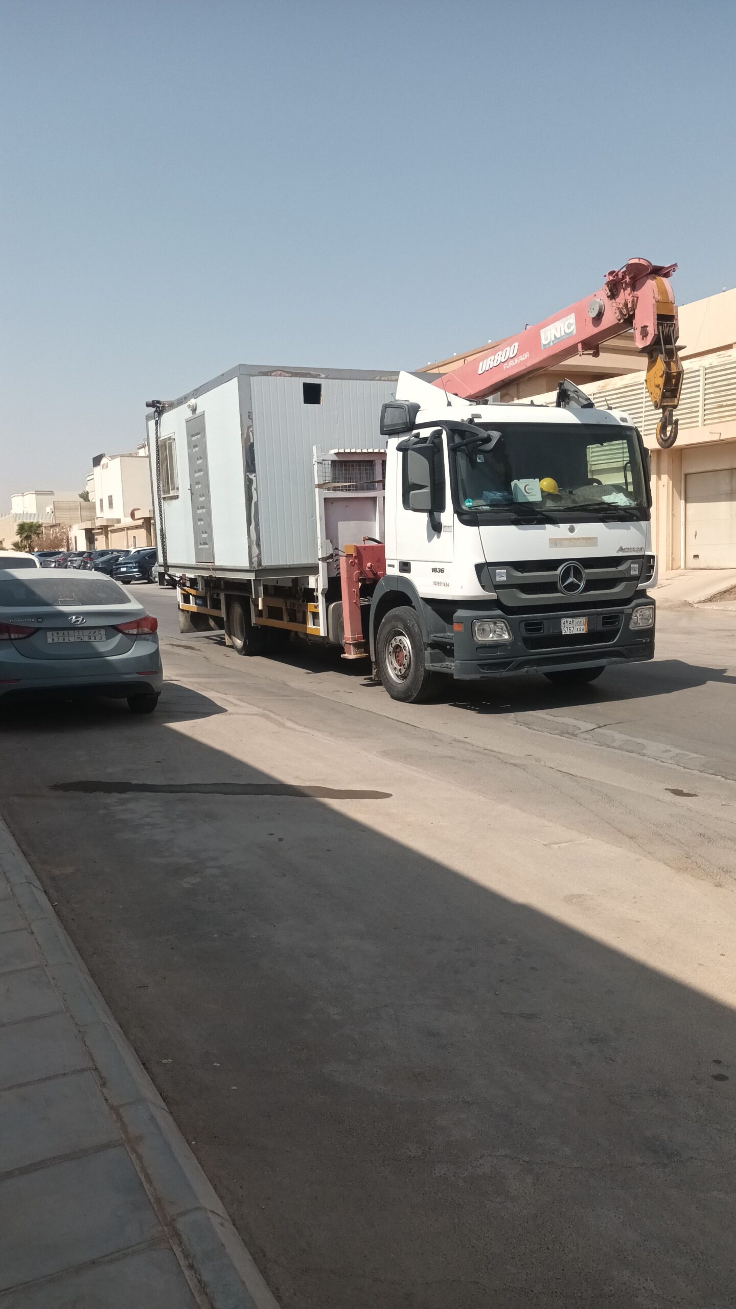 نقل بركسات تحميل كنتينرات ونش دبل رافعه دبل نقل خز