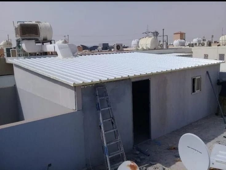 حداد مظلات سواتر سندويتش بنل