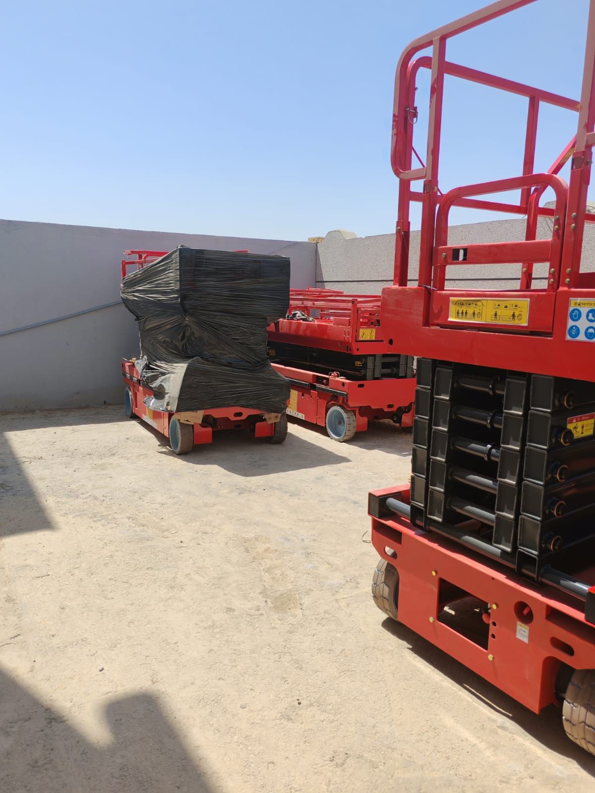 سيزر لفت ومالفت للايجار وجميع ارفعات الهيدروكلوريك