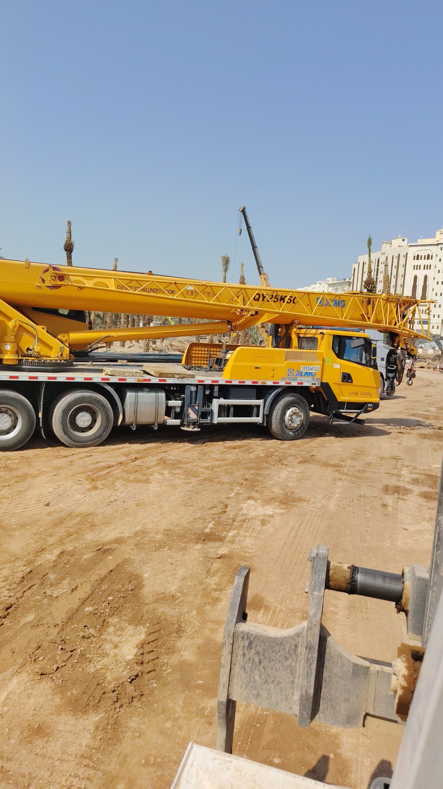كرينات رافعات شوكية سيزرلفت مان لفت للايجار