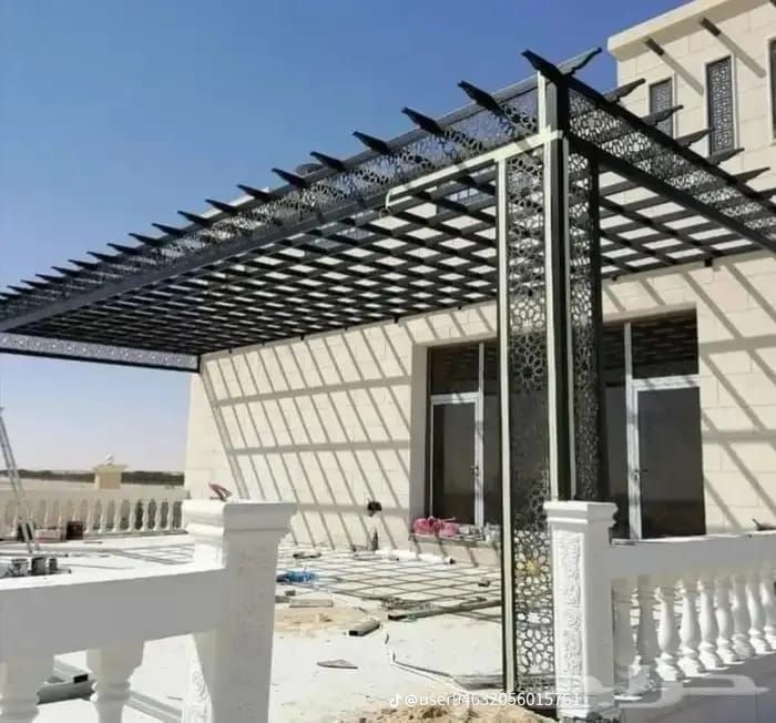 حداد مظلات سواتر سندويتش بنل