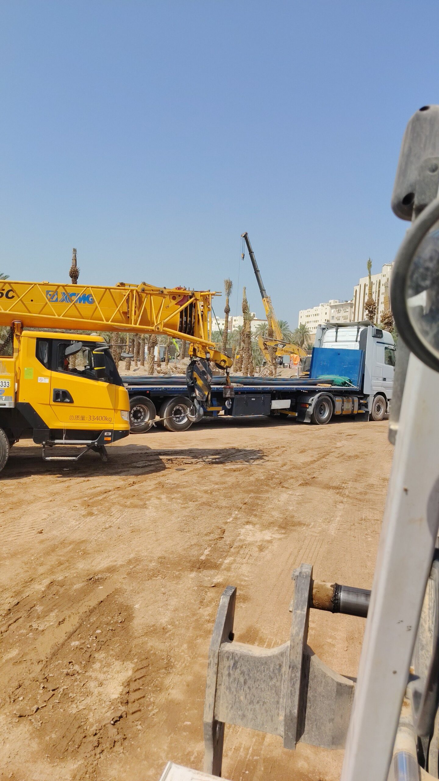 كرينات رافعات شوكية سيزرلفت مان لفت للايجار