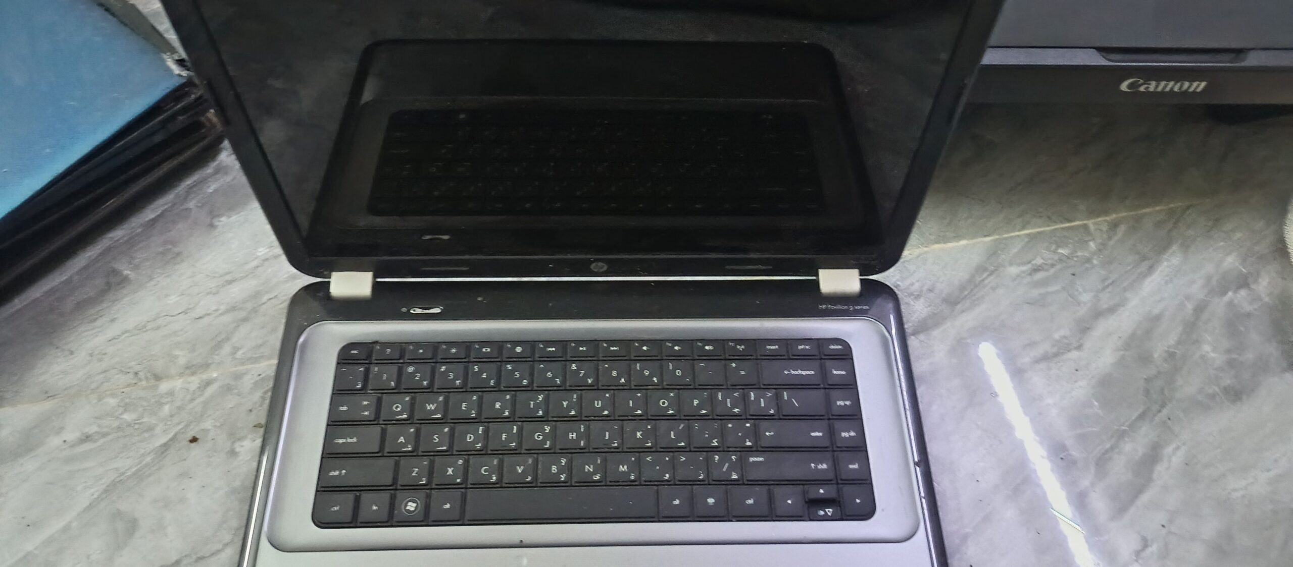 يوجد لاب توب hp شغال وجهازين ايسر خربانه سكراب وطا