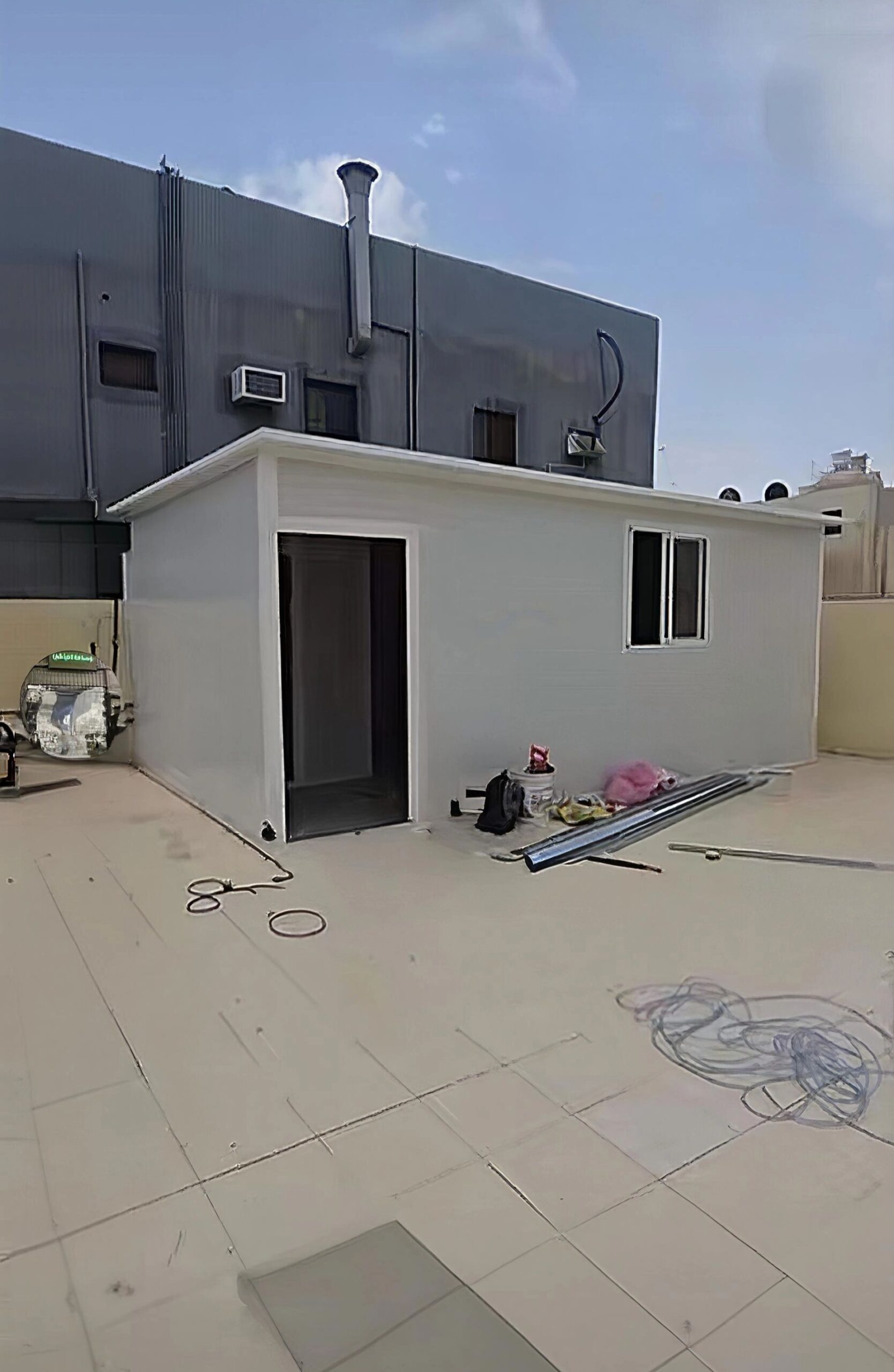 ساندوتش بانل غرف وبناء ملاحق وبناء مجالس مقاول عام