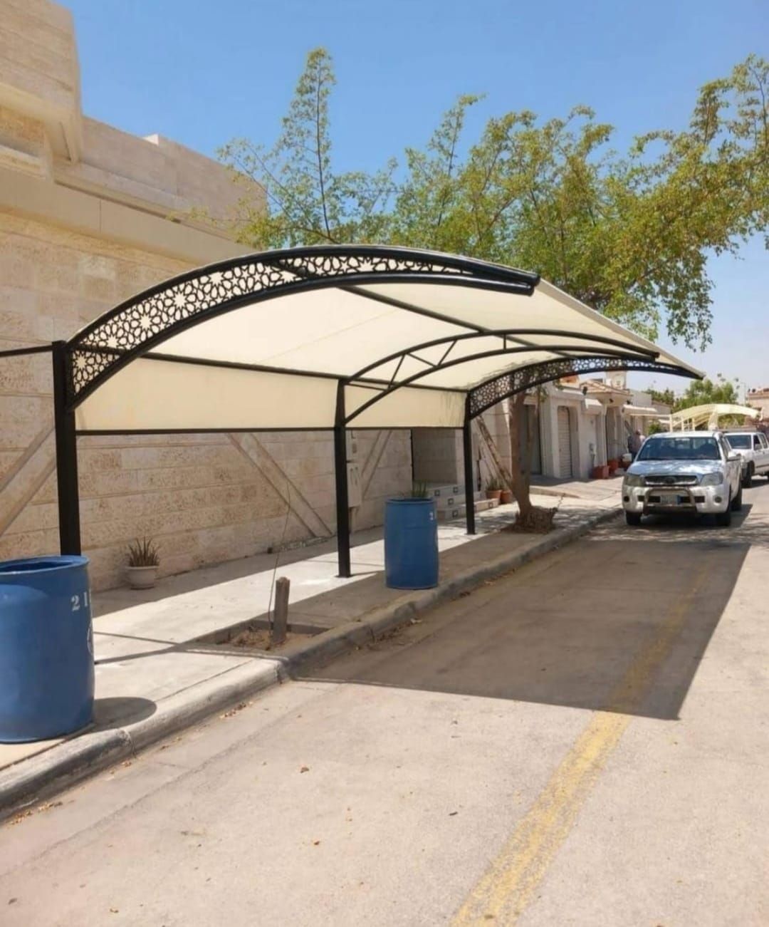 مظلات وسواتر