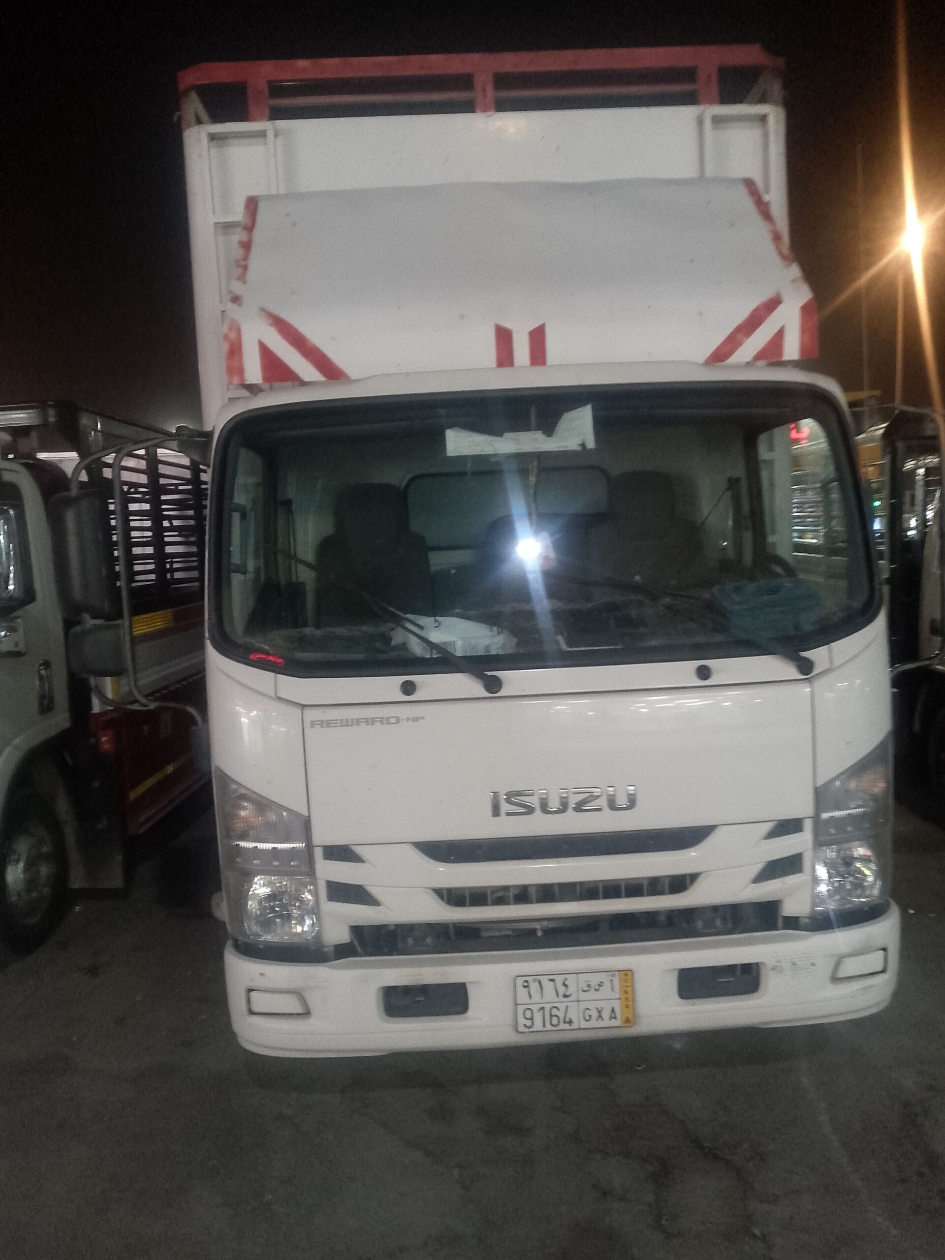 دينا طش الاثاث القديم بالرياض 0537486934