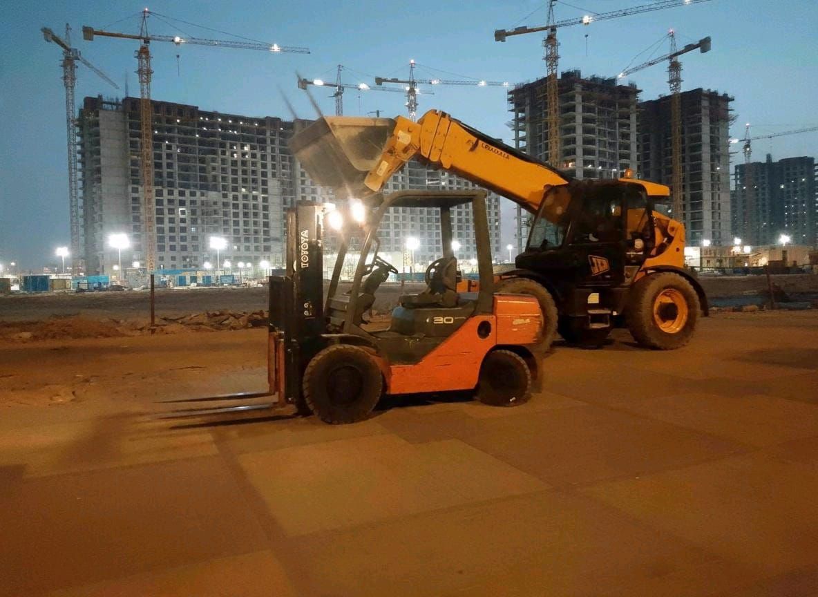 فوركلفت رافعات شوكيه للايجار شهري ويومي جميع انواع
